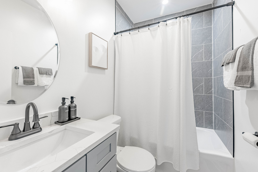 4634 S Langley Avenue - Photo 9