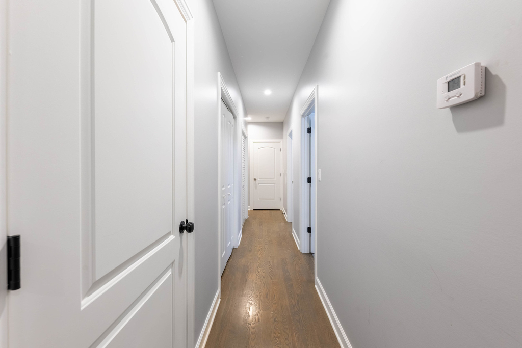 4634 S Langley Avenue - Photo 11