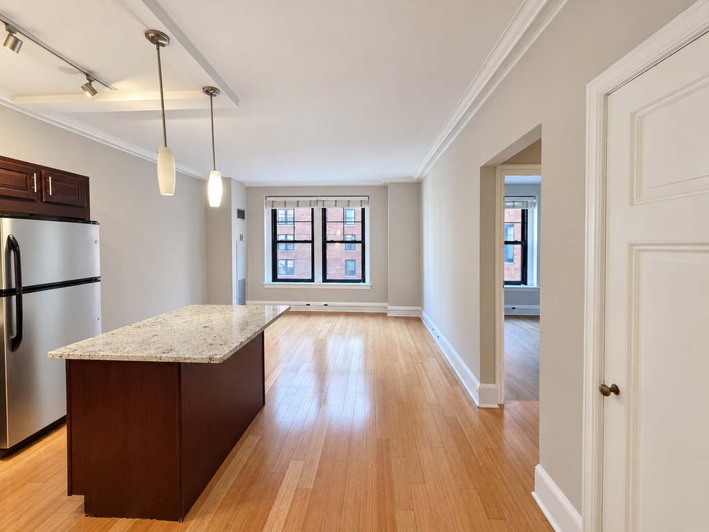 3170 N Sheridan Road - Photo 4