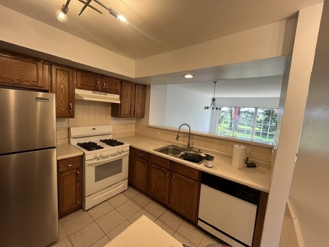 1908 Grove Avenue - Photo 3