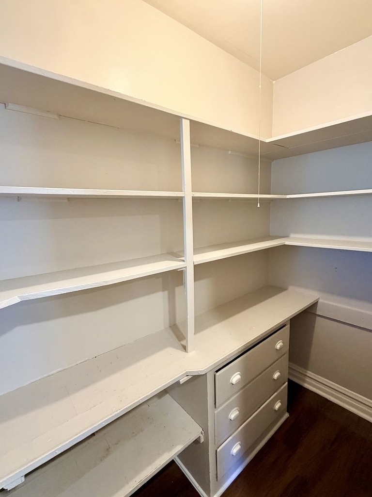 4708 W Altgeld Street - Photo 6