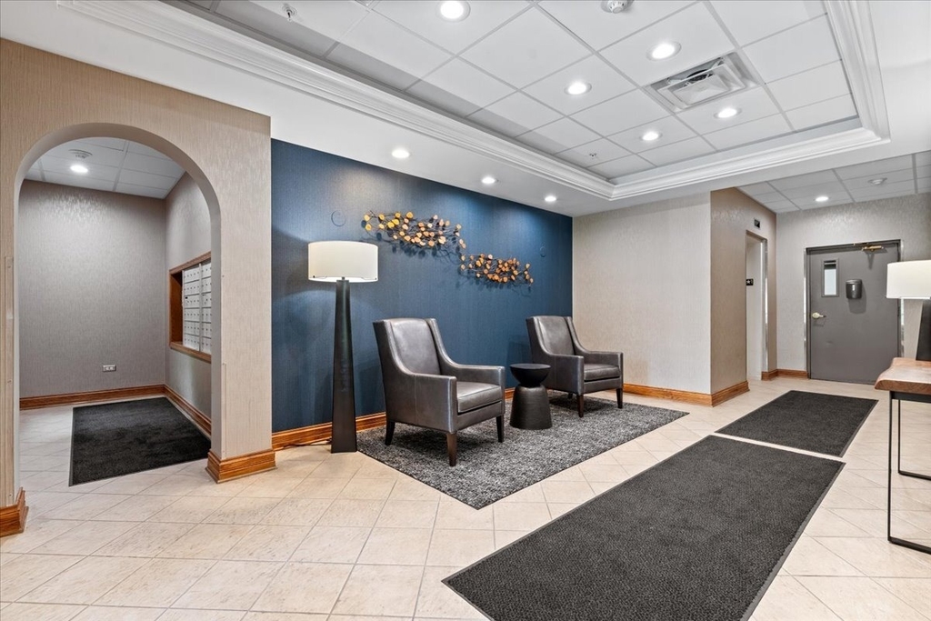5155 Madison Street - Photo 2