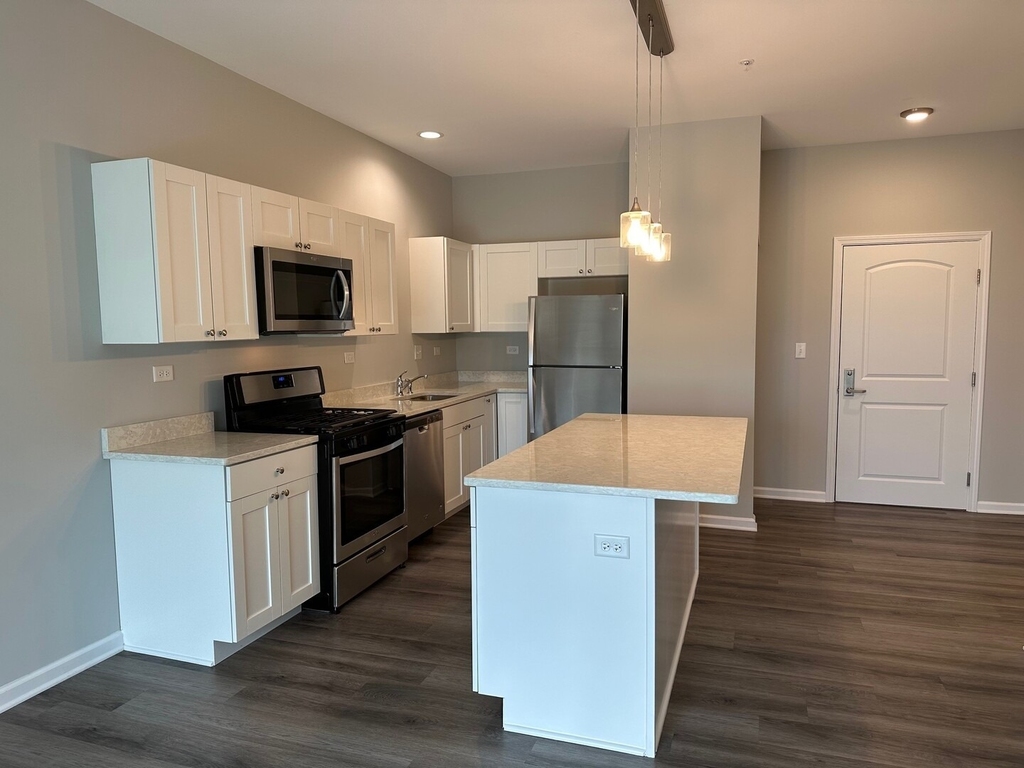 301 N Madison Street - Photo 1