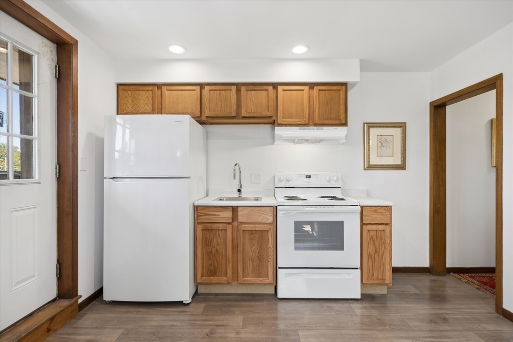 228 S State Street - Photo 2