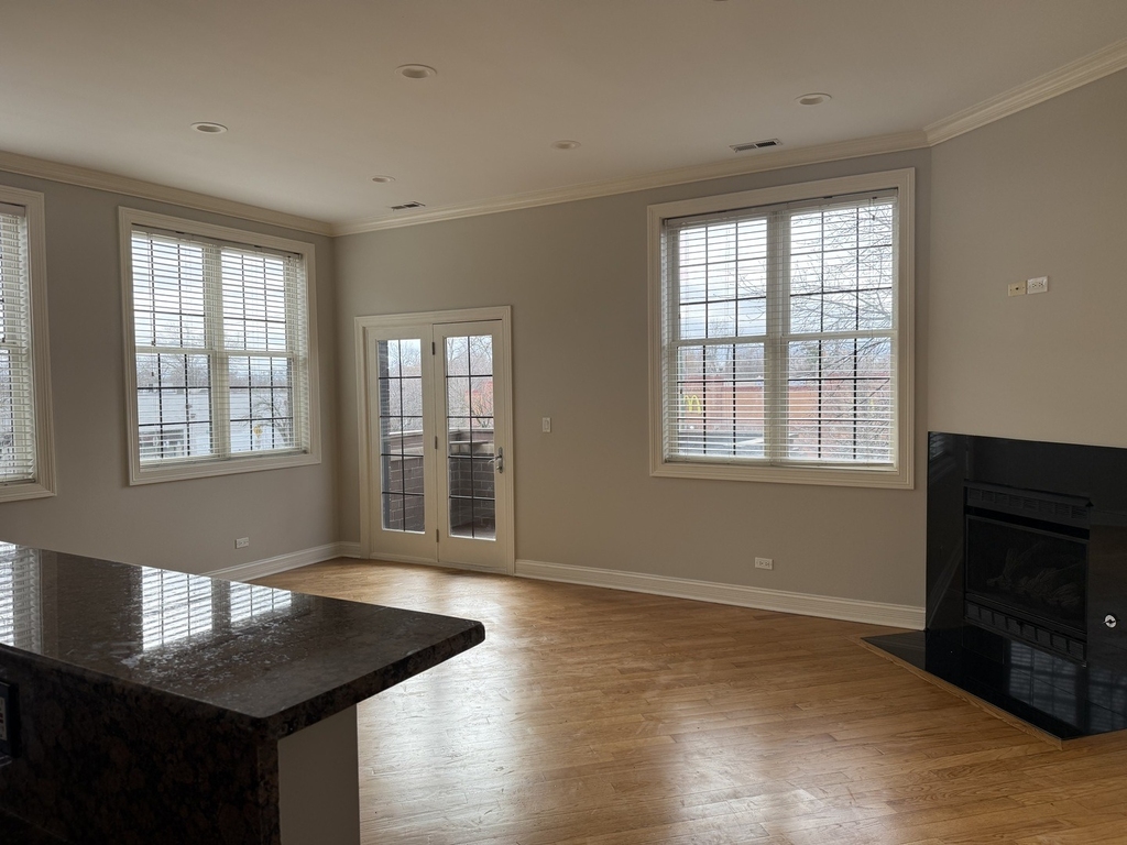 2338 W Morse Avenue - Photo 15
