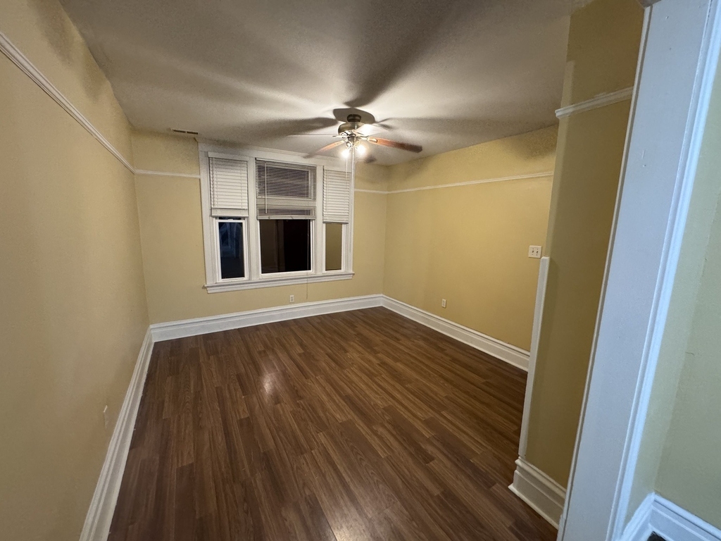 3718 W Mclean Avenue - Photo 2