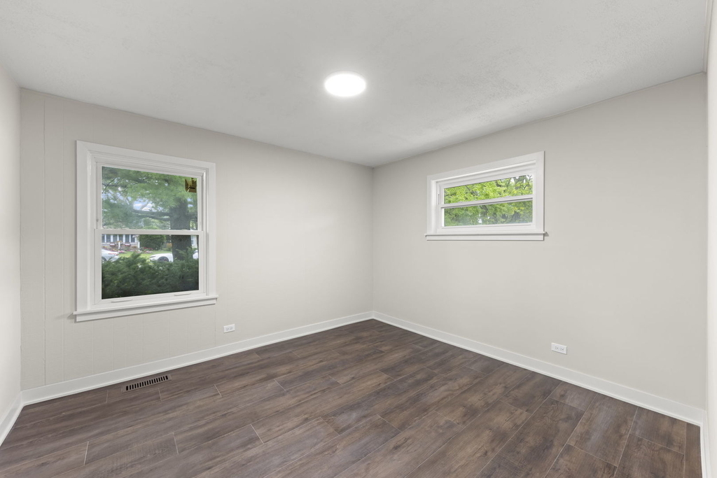 107 N Pierce Avenue - Photo 10