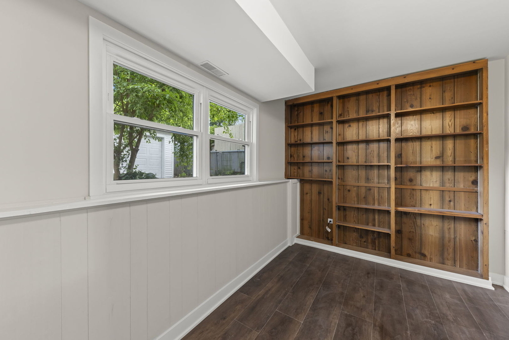 107 N Pierce Avenue - Photo 17
