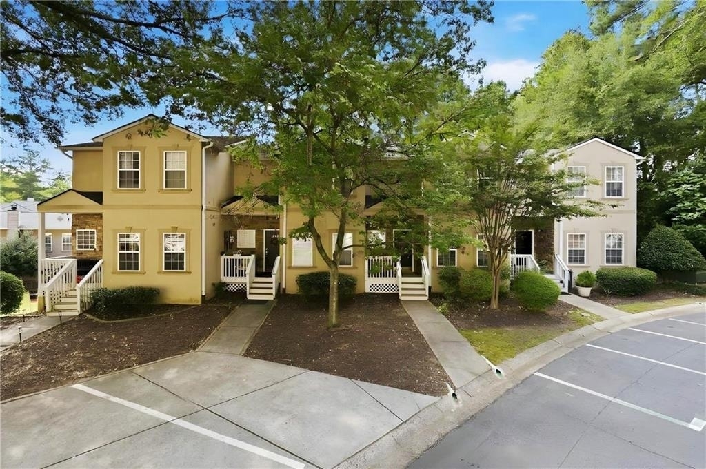 1803 Masons Creek Circle - Photo 0