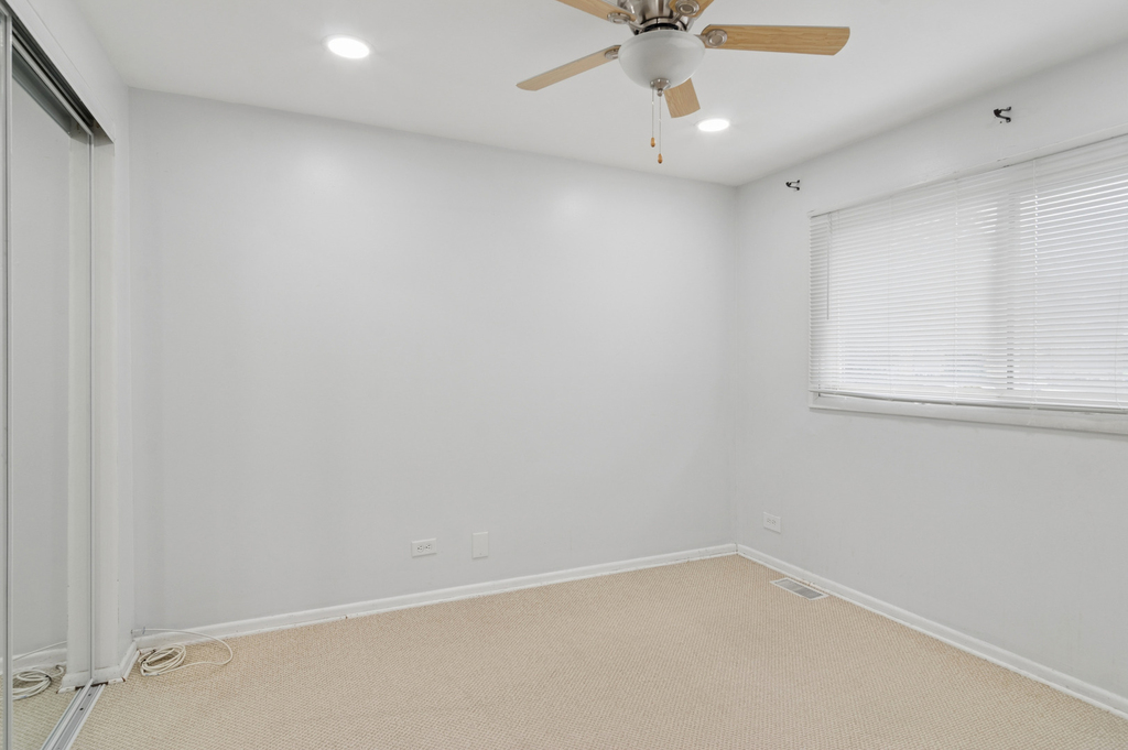 3062 Kingston Court - Photo 8