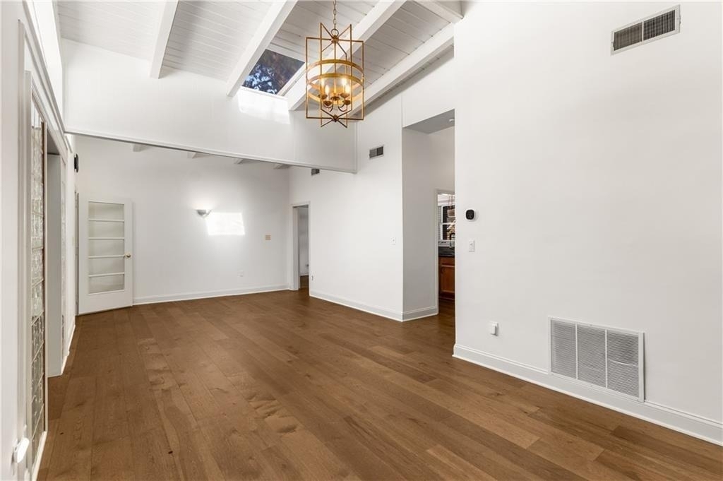 130 Putnam Circle - Photo 3