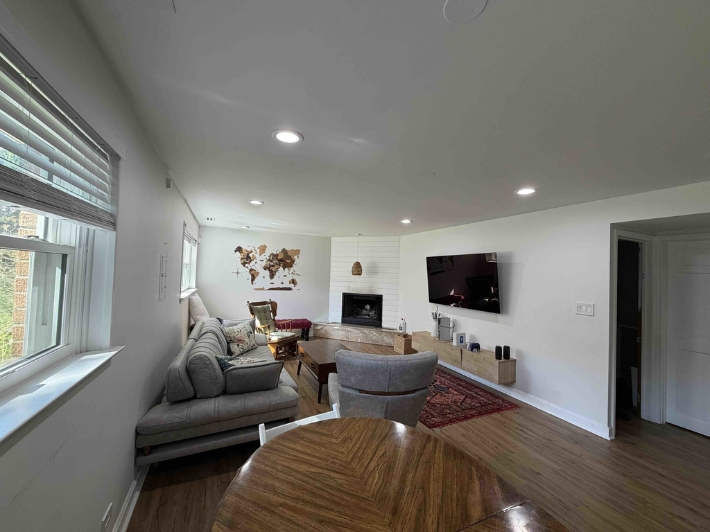 3927 Crestwood Drive - Photo 11