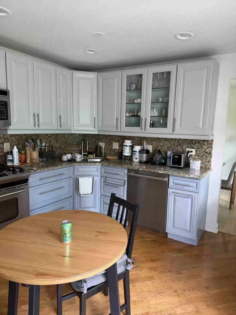3927 Crestwood Drive - Photo 2