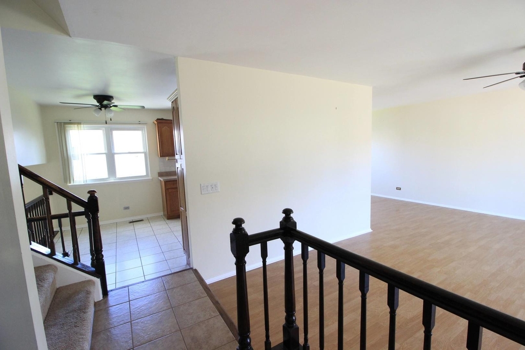 9 Warwick Court - Photo 2