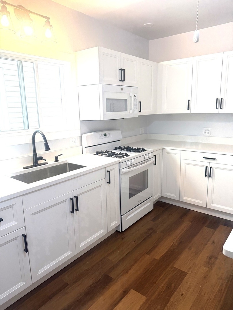 5433 N Magnet Avenue - Photo 7