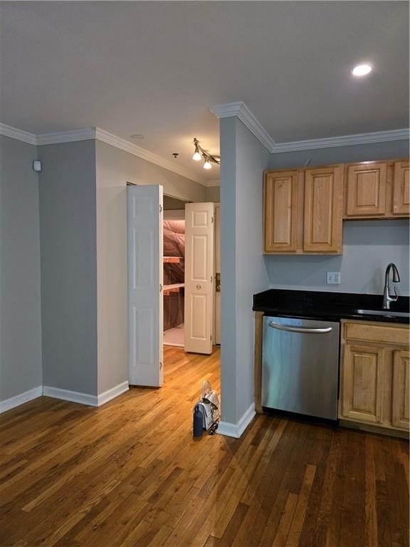 317 8th Street Ne - Photo 7