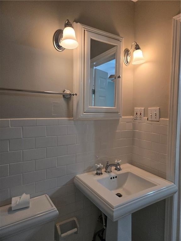 317 8th Street Ne - Photo 11