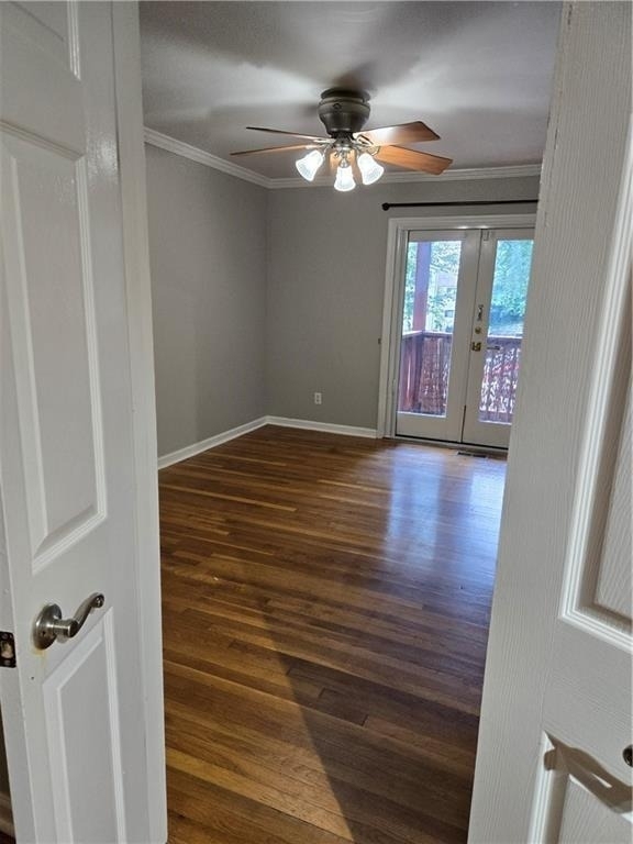 317 8th Street Ne - Photo 8