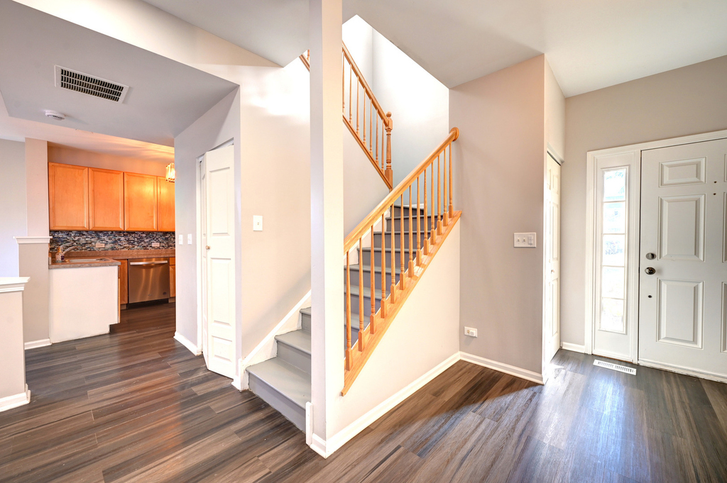 1858 S Fallbrook Drive - Photo 9