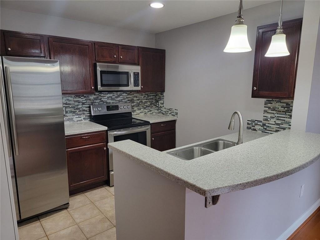 1101 Juniper Street Ne - Photo 2