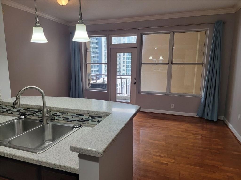 1101 Juniper Street Ne - Photo 5