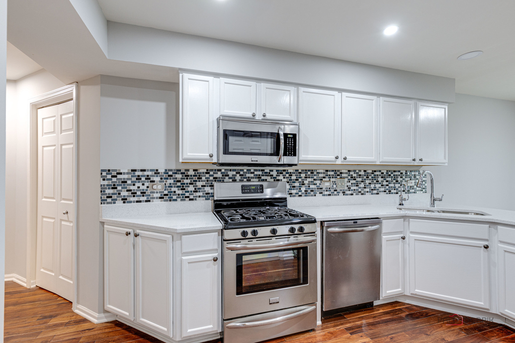 2509 Dickens Drive - Photo 10
