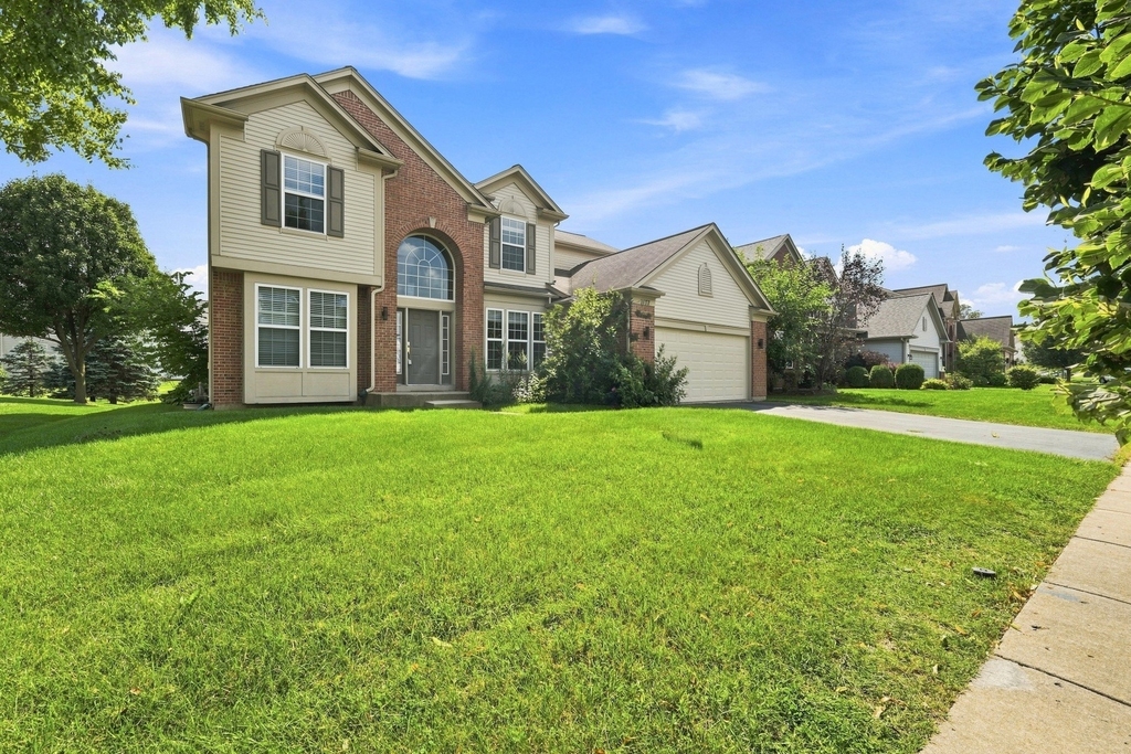 1177 Blue Heron Circle - Photo 0