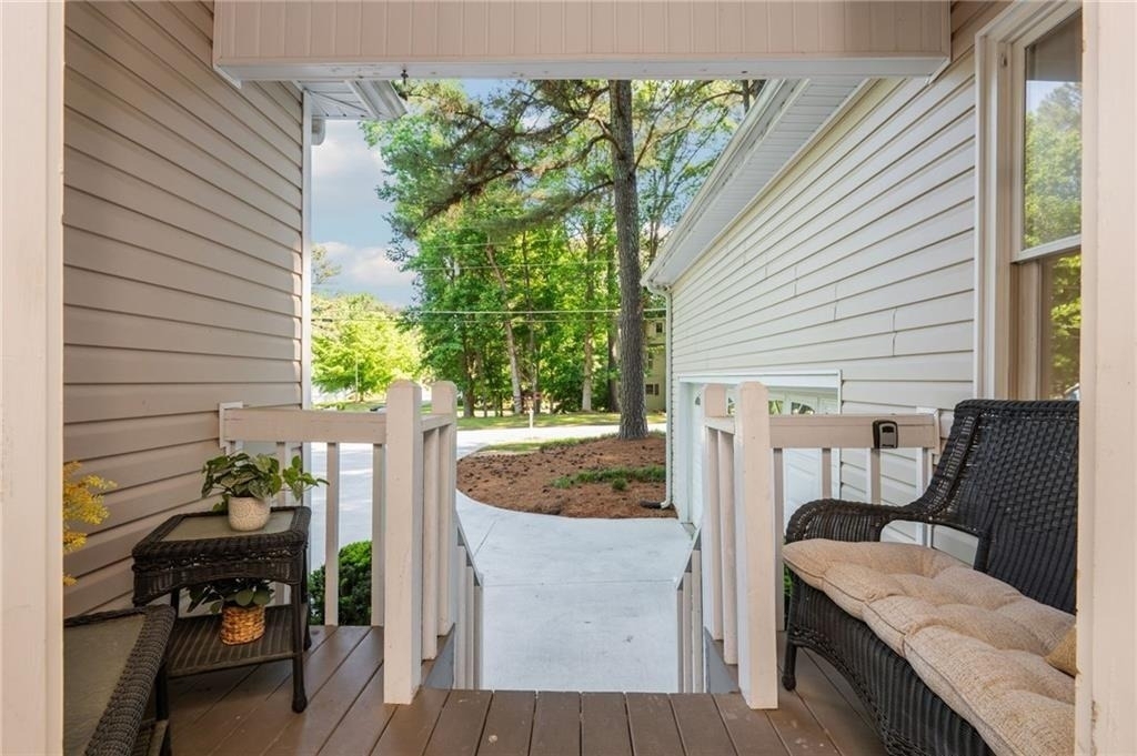 6011 Crabapple Way - Photo 4