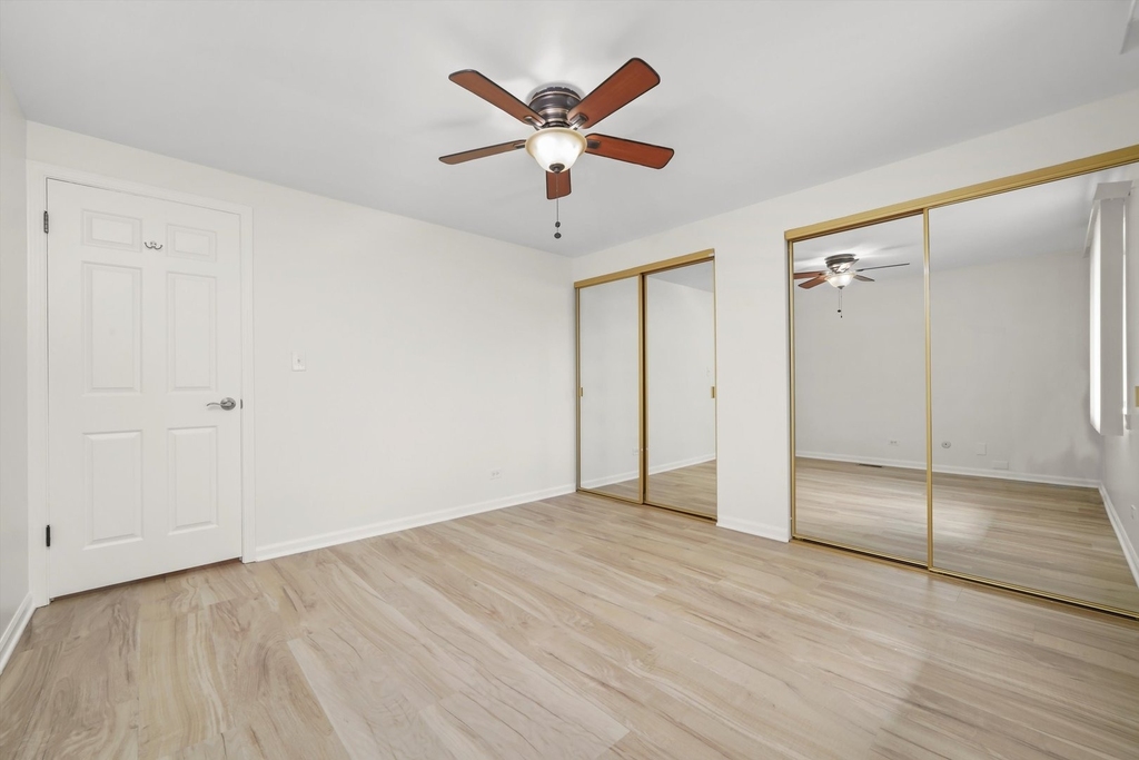 1100 Stoughton Court - Photo 11