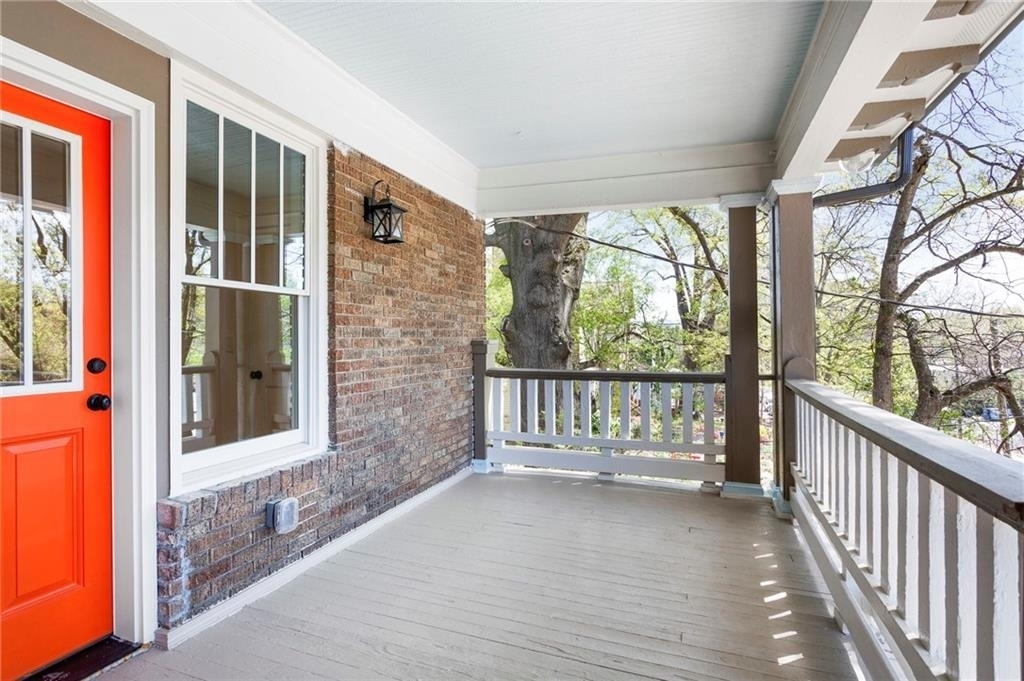 512 Ralph Mcgill Boulevard Ne - Photo 7