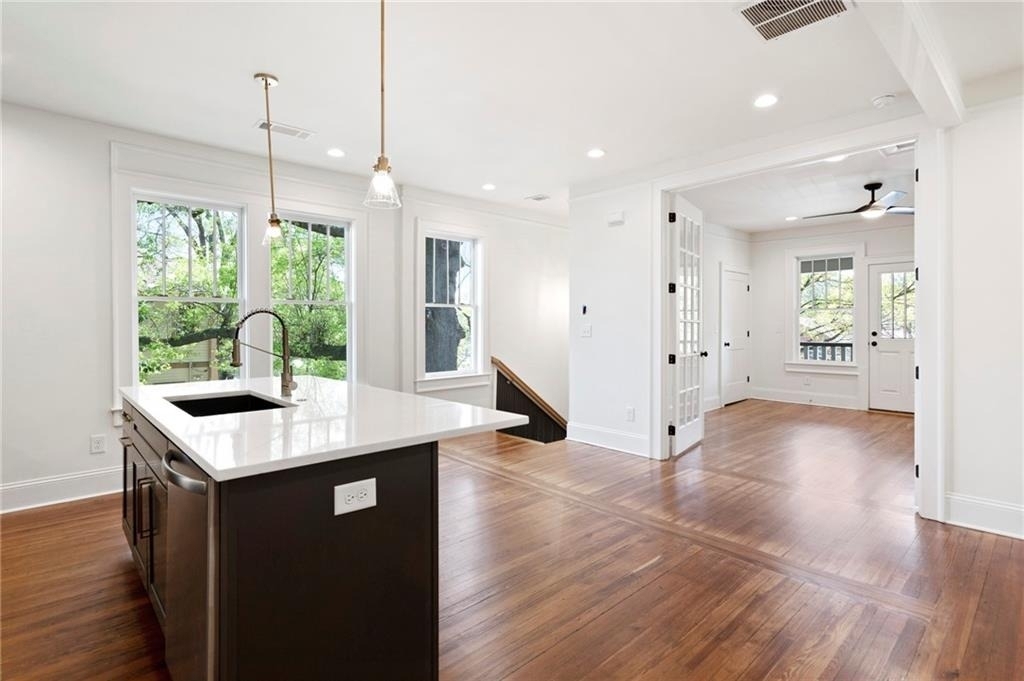 512 Ralph Mcgill Boulevard Ne - Photo 2