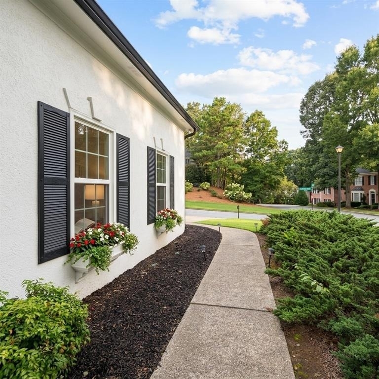 5620 Ashewoode Downs Drive - Photo 2