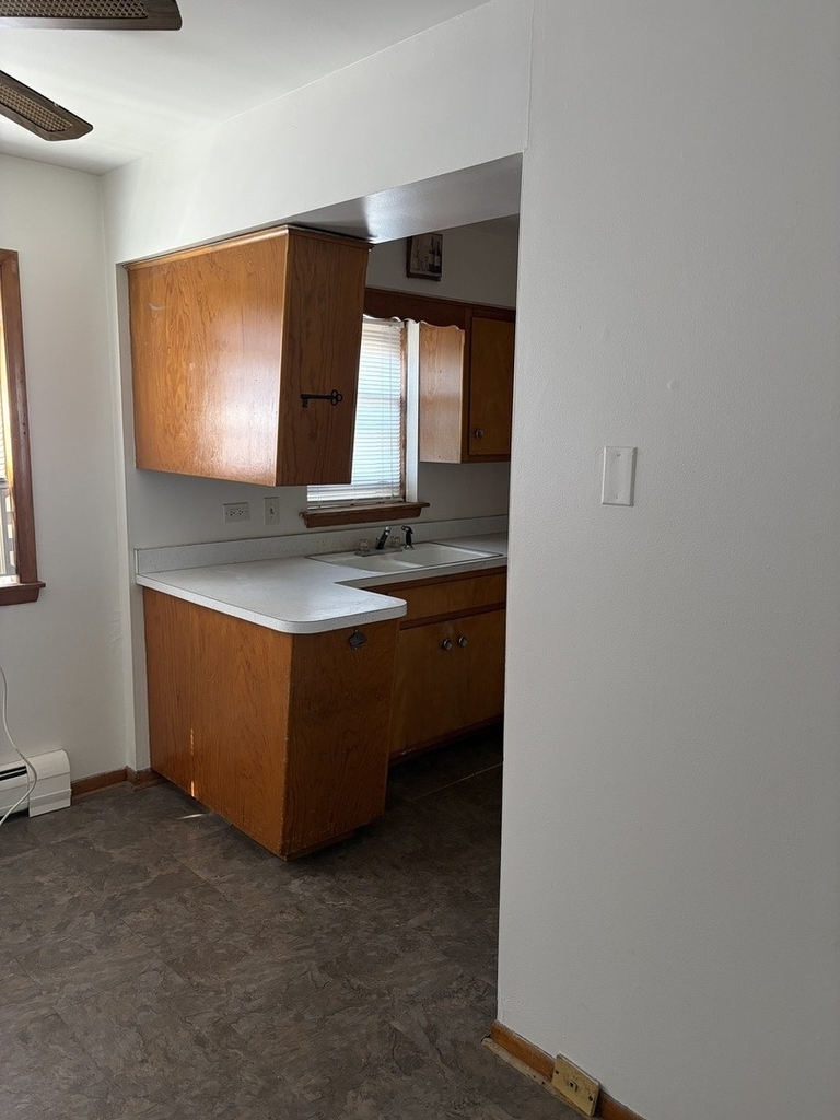 10520 S Austin Avenue - Photo 7