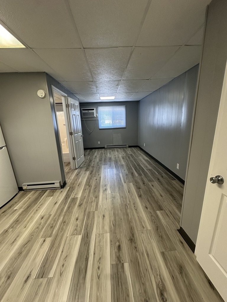 530 E 3rd Street - Photo 3
