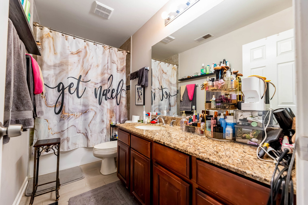 671 W Division Street - Photo 7