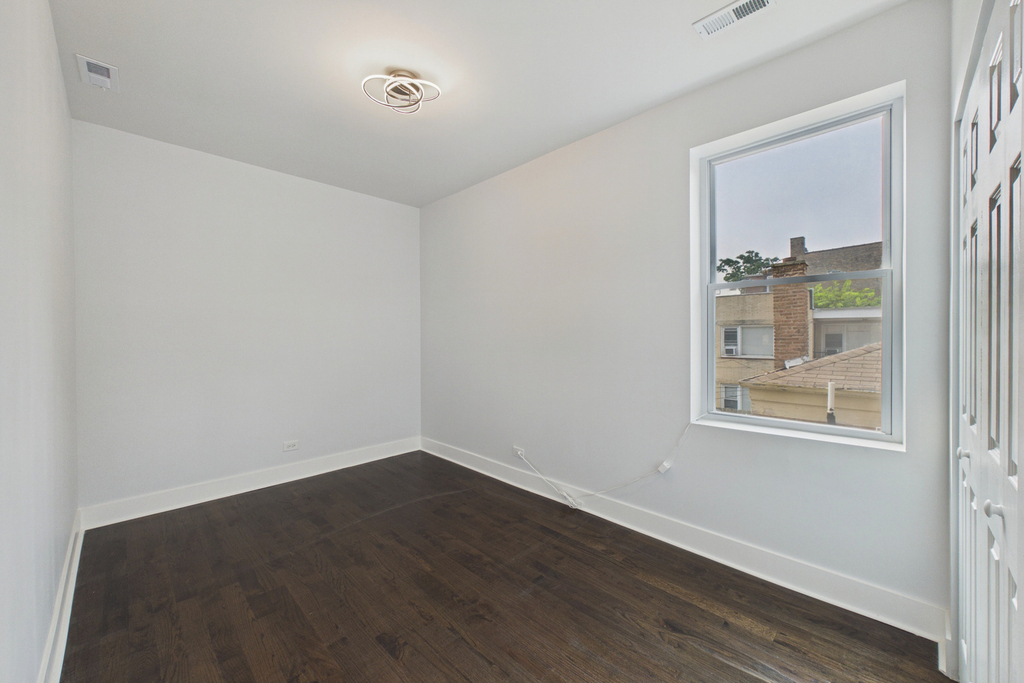 7919 S Ellis Avenue - Photo 12