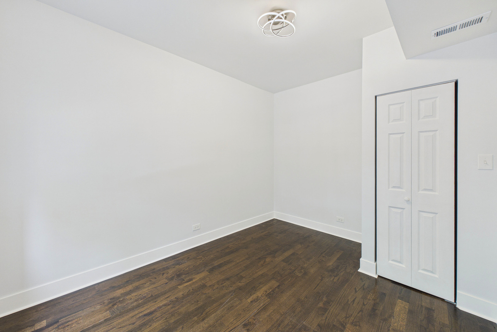 7919 S Ellis Avenue - Photo 20
