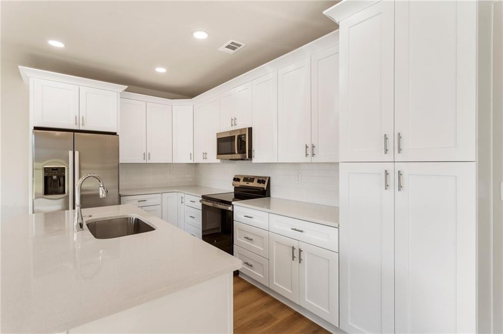 14 Wade Street - Photo 11