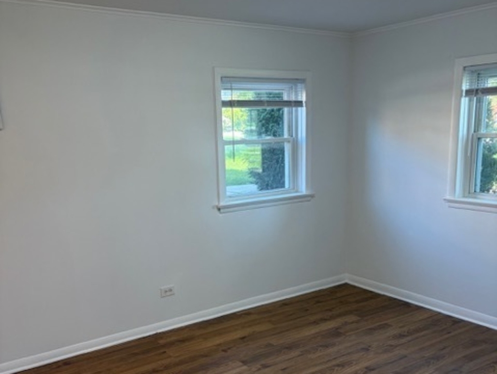 1860 Parkside Drive - Photo 9