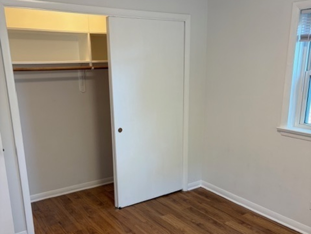 1860 Parkside Drive - Photo 12