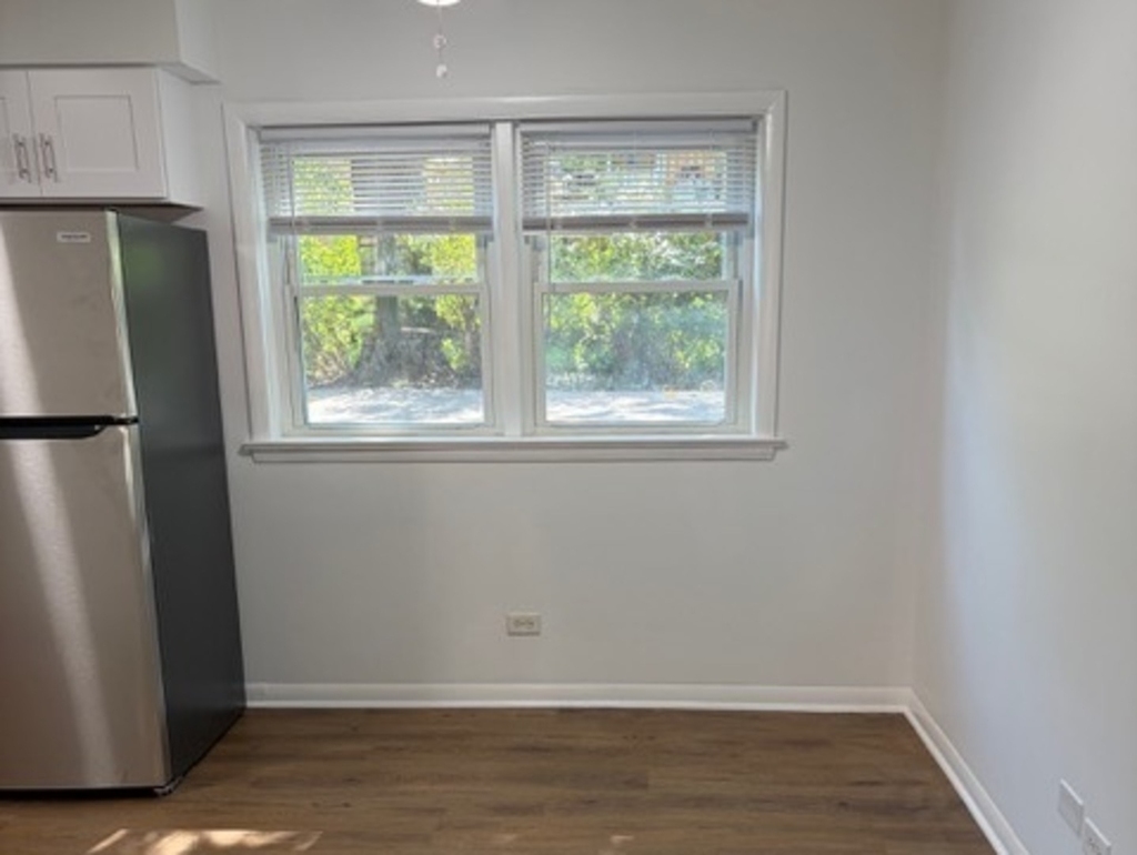 1860 Parkside Drive - Photo 6