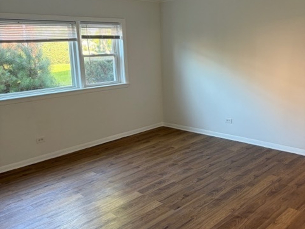 1860 Parkside Drive - Photo 1