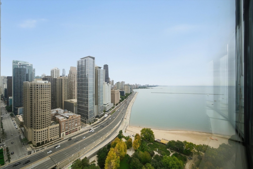 505 N Lake Shore Drive - Photo 15