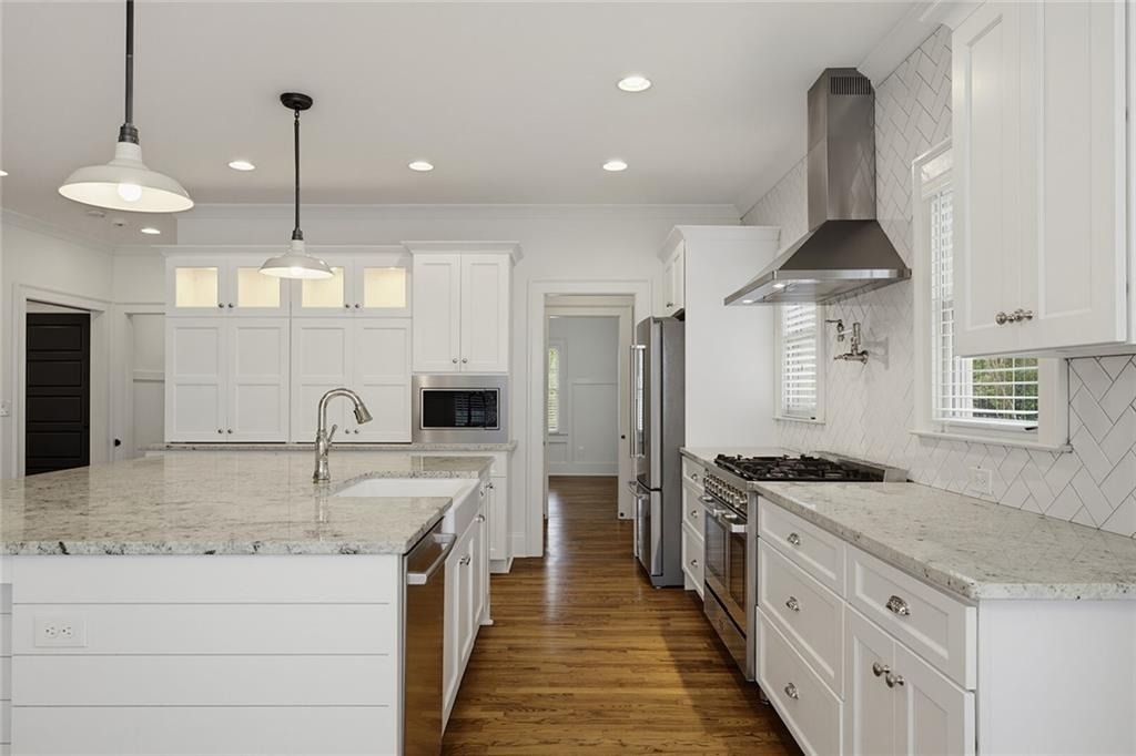 827 Derrydown Way - Photo 11