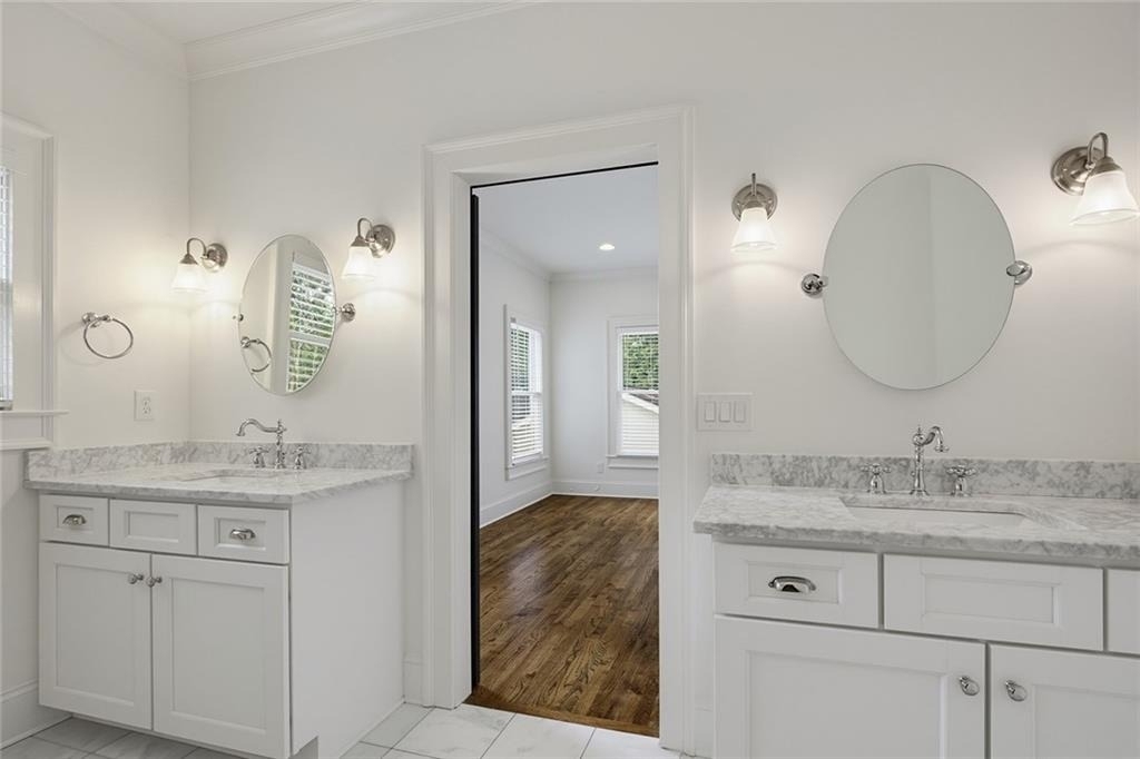 827 Derrydown Way - Photo 30