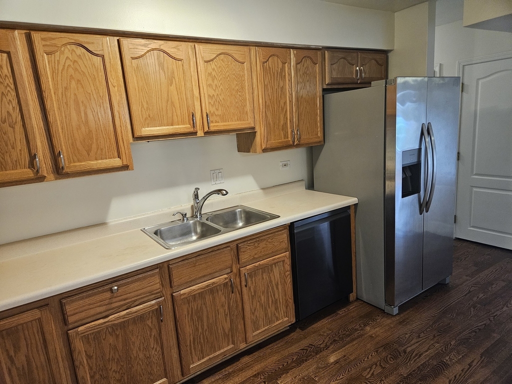 10723 5th Ave Cut Off Avenue - Photo 3