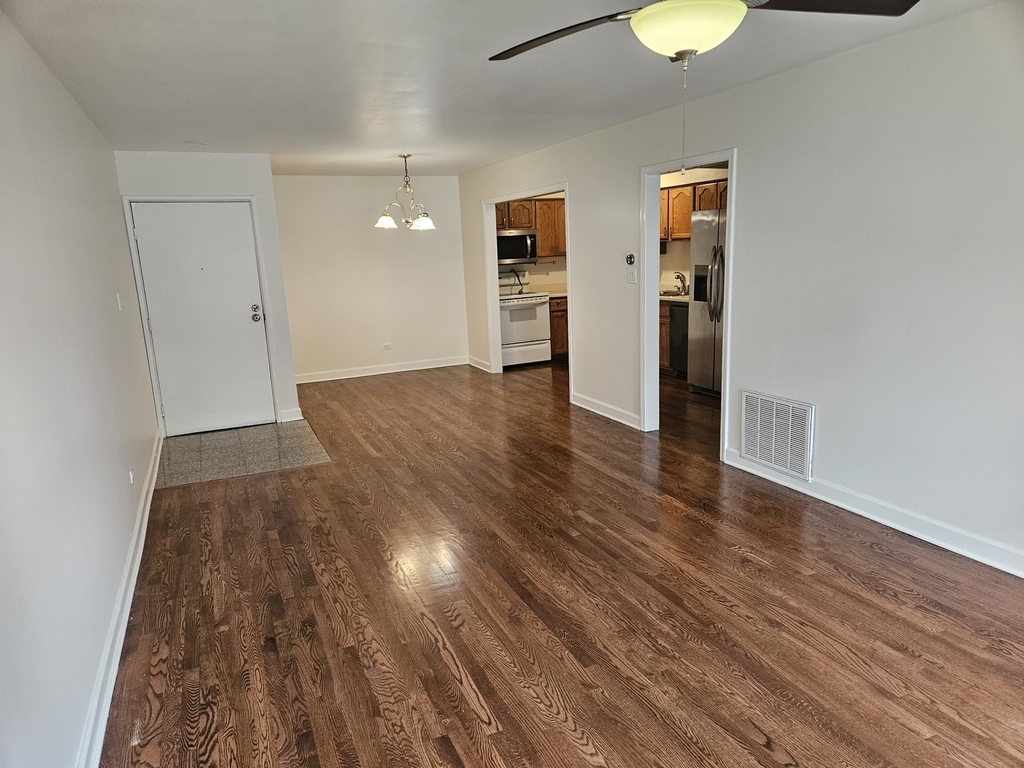10723 5th Ave Cut Off Avenue - Photo 1