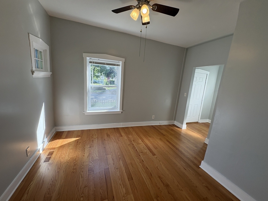 1716 Brown Avenue - Photo 4