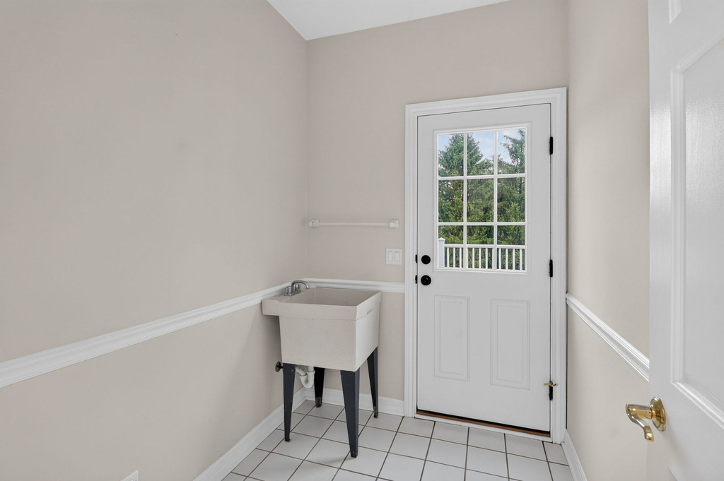 2715 Wendy Drive - Photo 18
