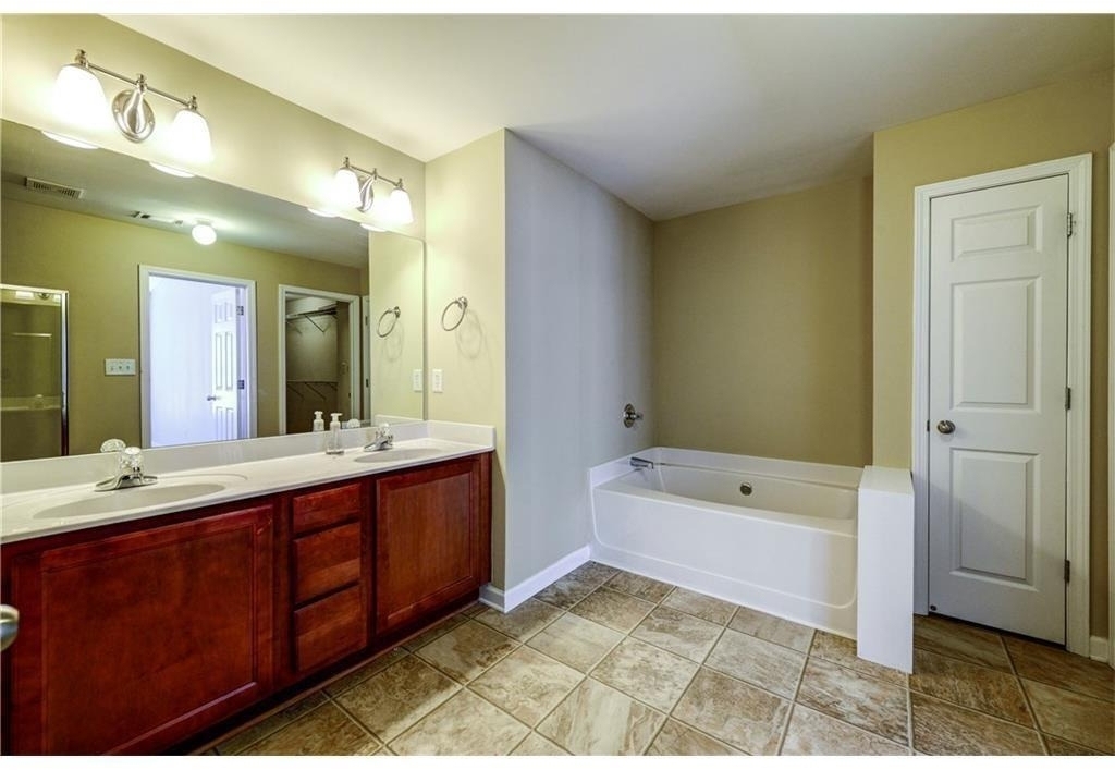 4976 Berkeley Oak Drive - Photo 14